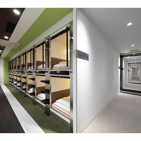Capsule Hotel J Garden Shin-Osaka Esterno foto